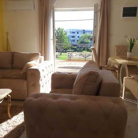 Dina Lux Apartman Jagodina Luaran gambar