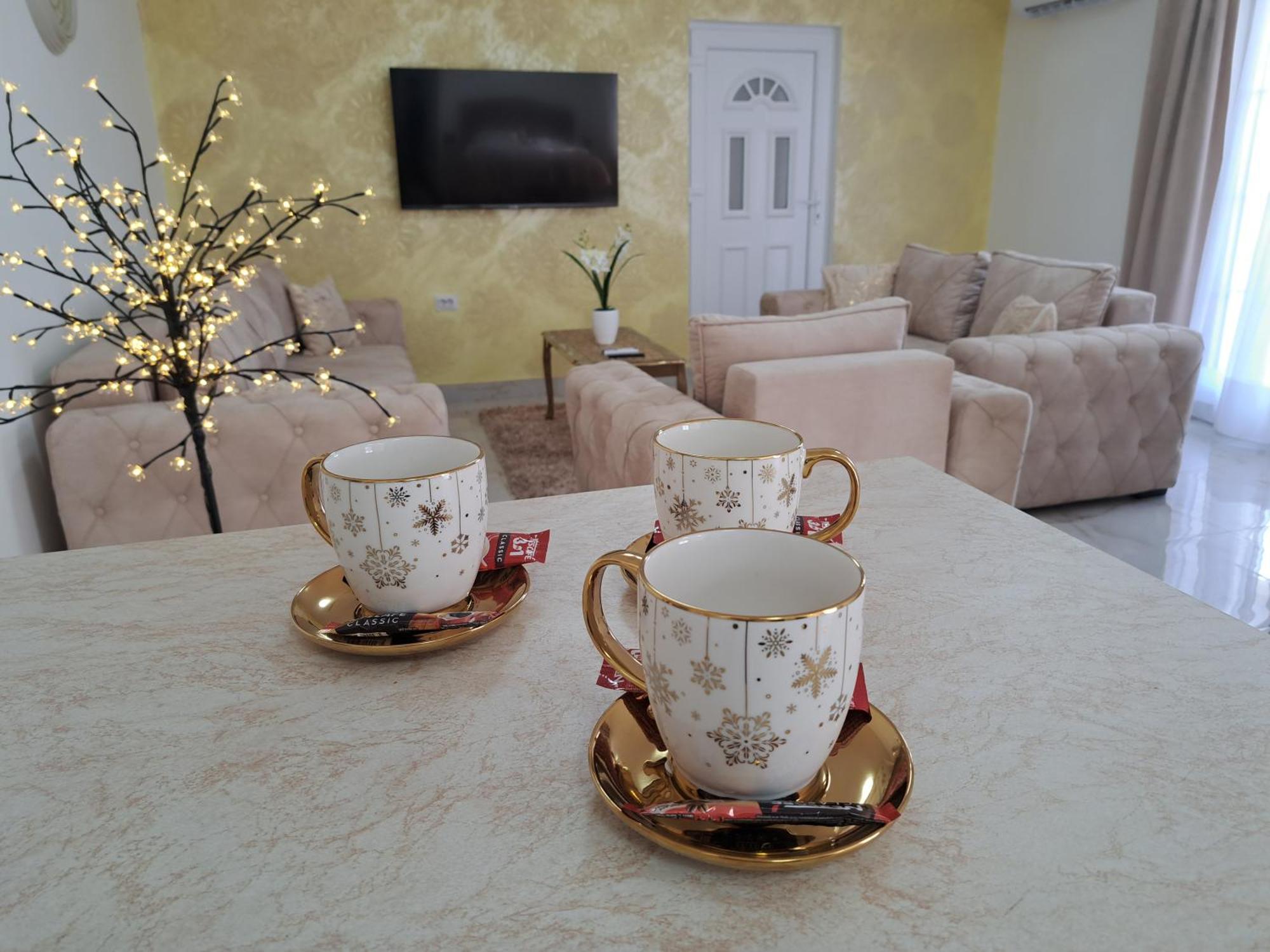 Dina Lux Apartman Jagodina Luaran gambar